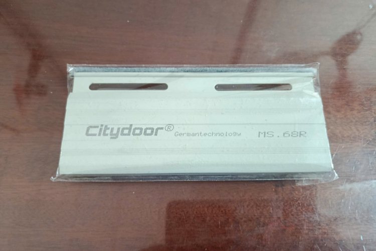 CITYDOOR- MS.68R