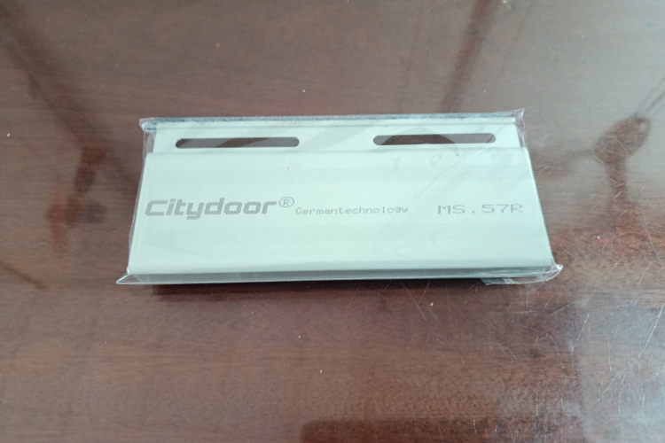 CITYDOOR- MS.57R